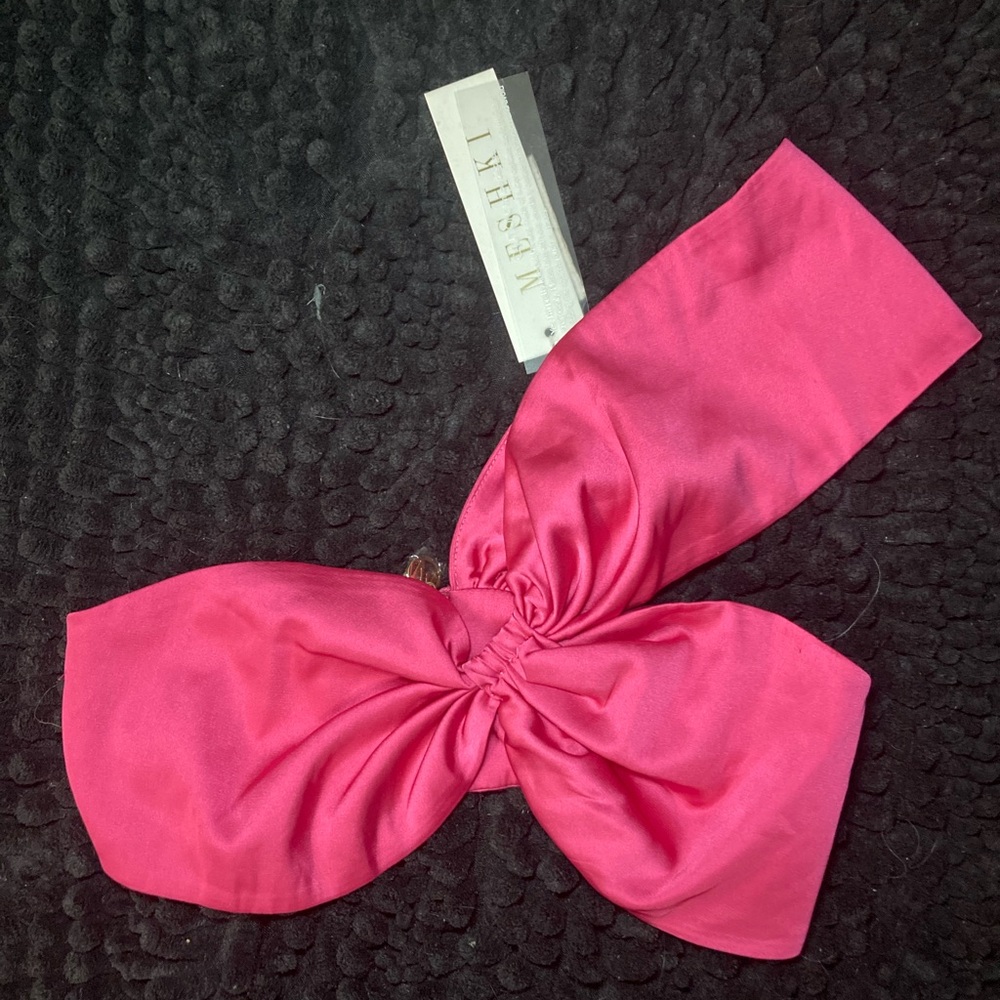 Meshki Fuchsia top.